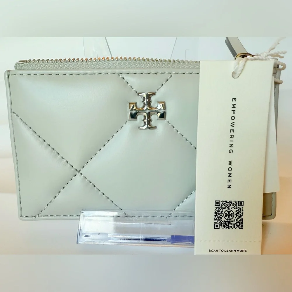 TORY BURCH Kira Diamond Quilted Leather Zip Card Case Wallet - Picture 8 of 8